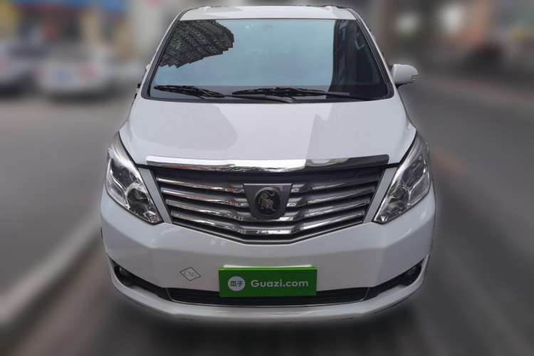 Used FORTHING Lingzhi PLUS 2021 2.0L Manual Comfort Model CNG 7-Seater Front