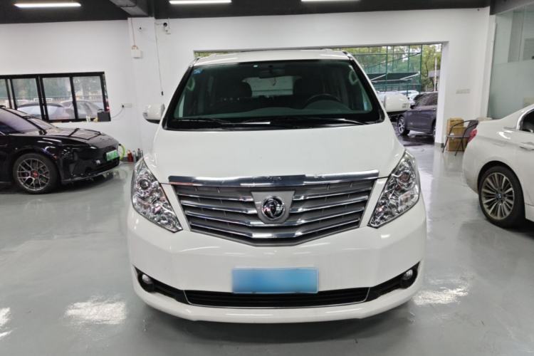 Used FORTHING Lingzhi PLUS 2021 2.0L Manual Luxury 7-Seater Front