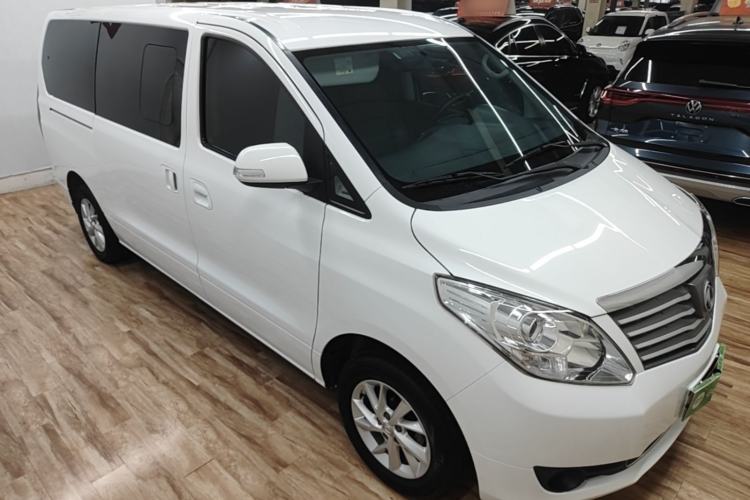 Used FORTHING Lingzhi PLUS 2021 2.0L Manual Luxury 7-Seater Front Right 45 Deg
