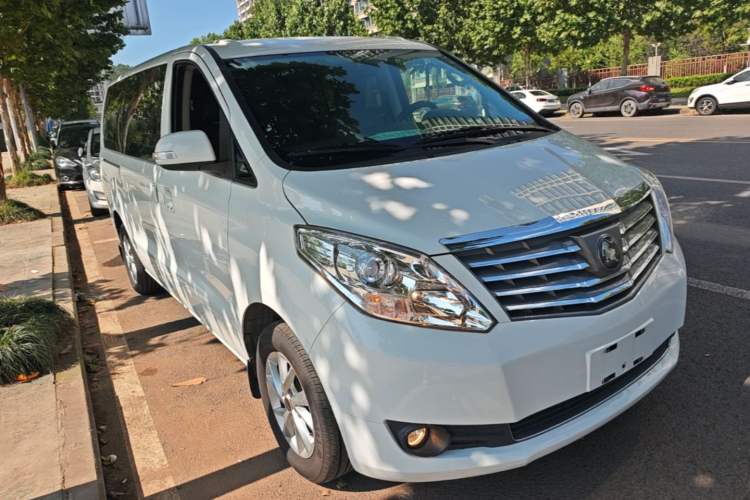 Used FORTHING Lingzhi PLUS 2021 Travel Edition 2.0L Manual Luxury 7-Seater Front Right 45 Deg