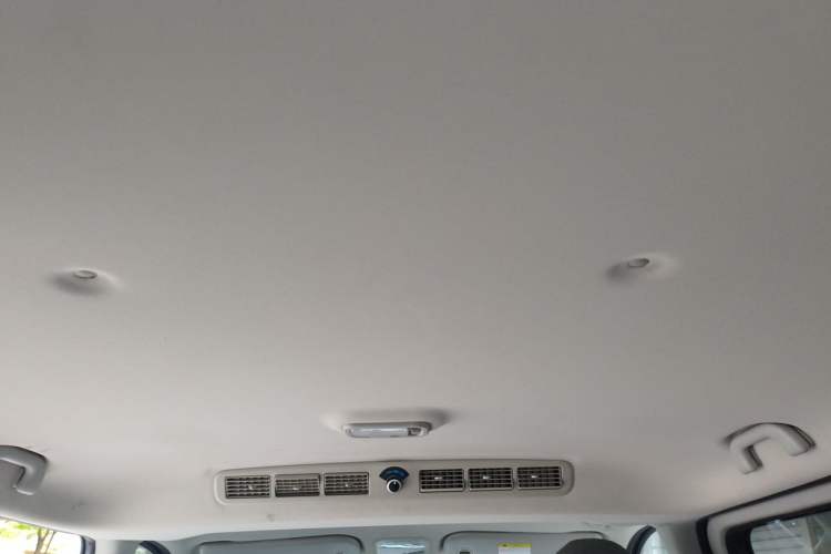Used FORTHING Lingzhi PLUS 2021 2.0L Manual Comfort Model CNG 7-Seater Headliner