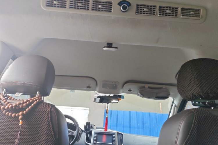 Used FORTHING Lingzhi PLUS 2021 2.0L Manual Luxury 7-Seater Headliner