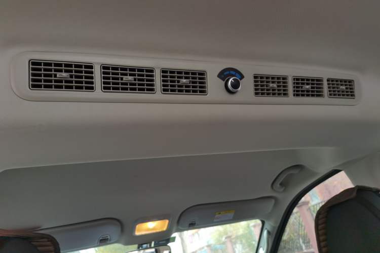Used FORTHING Lingzhi PLUS 2021 2.0L Manual Comfort Model CNG 7-Seater Headliner
