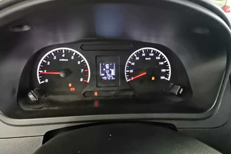 Used FORTHING Lingzhi PLUS 2021 Travel Edition 2.0L Manual Luxury 7-Seater Instrument Cluster