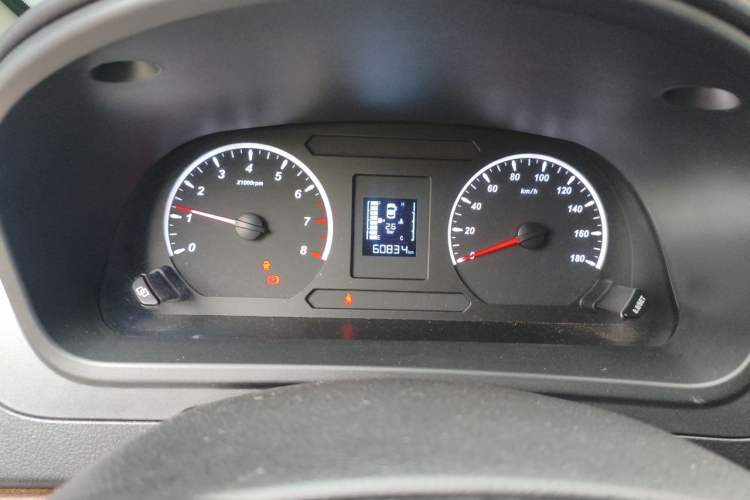 Used FORTHING Lingzhi PLUS 2021 2.0L Manual Comfort Model CNG 7-Seater Instrument Cluster
