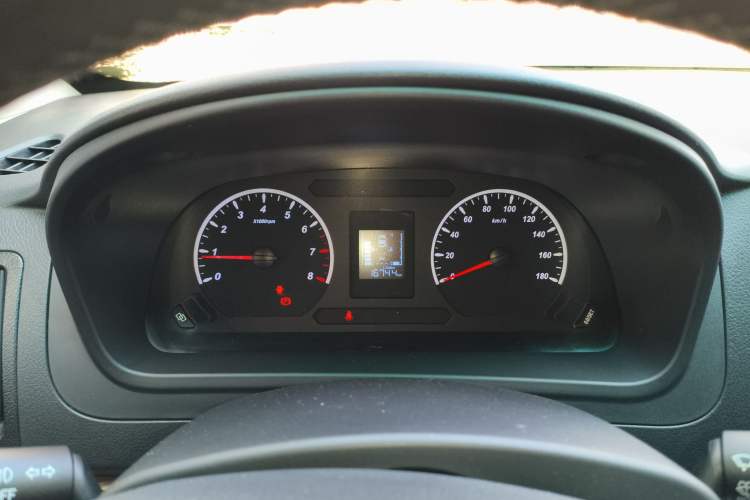 Used FORTHING Lingzhi PLUS 2021 2.0L Manual Comfort Version 7 Seats Instrument Cluster