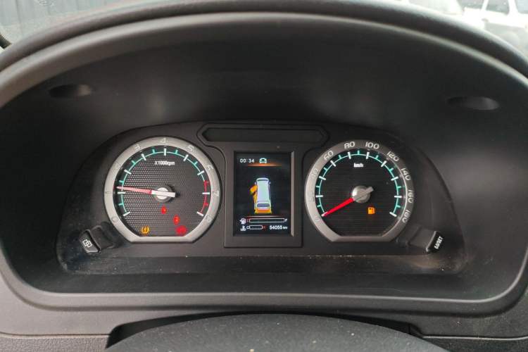 Used FORTHING Lingzhi PLUS 2021 2.0L Manual Comfort Version 7 Seats Instrument Cluster