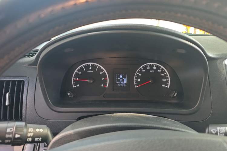 Used FORTHING Lingzhi PLUS 2021 Travel Edition 2.0L Manual Luxury 7-Seater Instrument Cluster