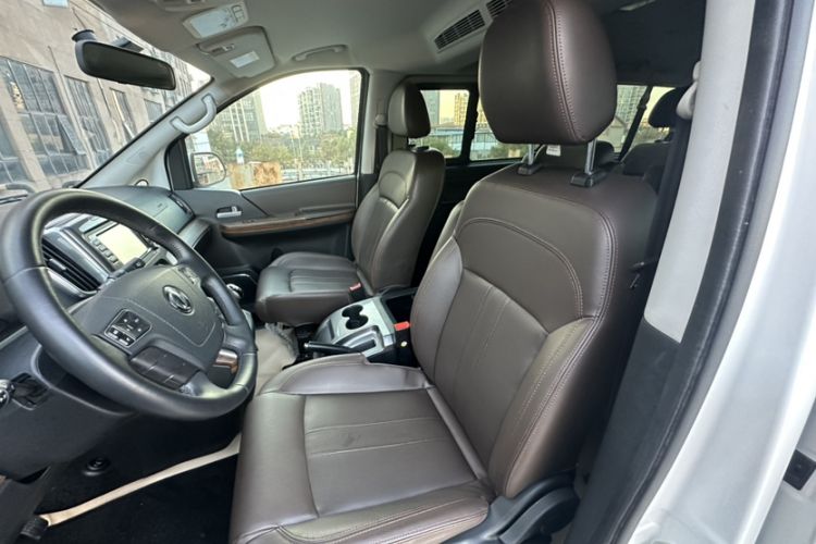 Used FORTHING Lingzhi PLUS 2021 2.0L Manual Luxury 9-Seater Interior 7
