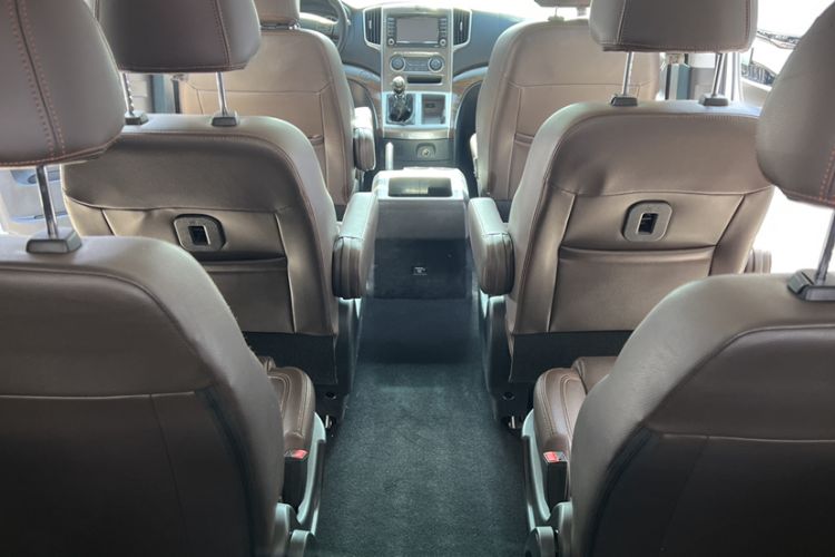 Used FORTHING Lingzhi PLUS 2021 2.0L Manual Luxury 9-Seater Interior 9