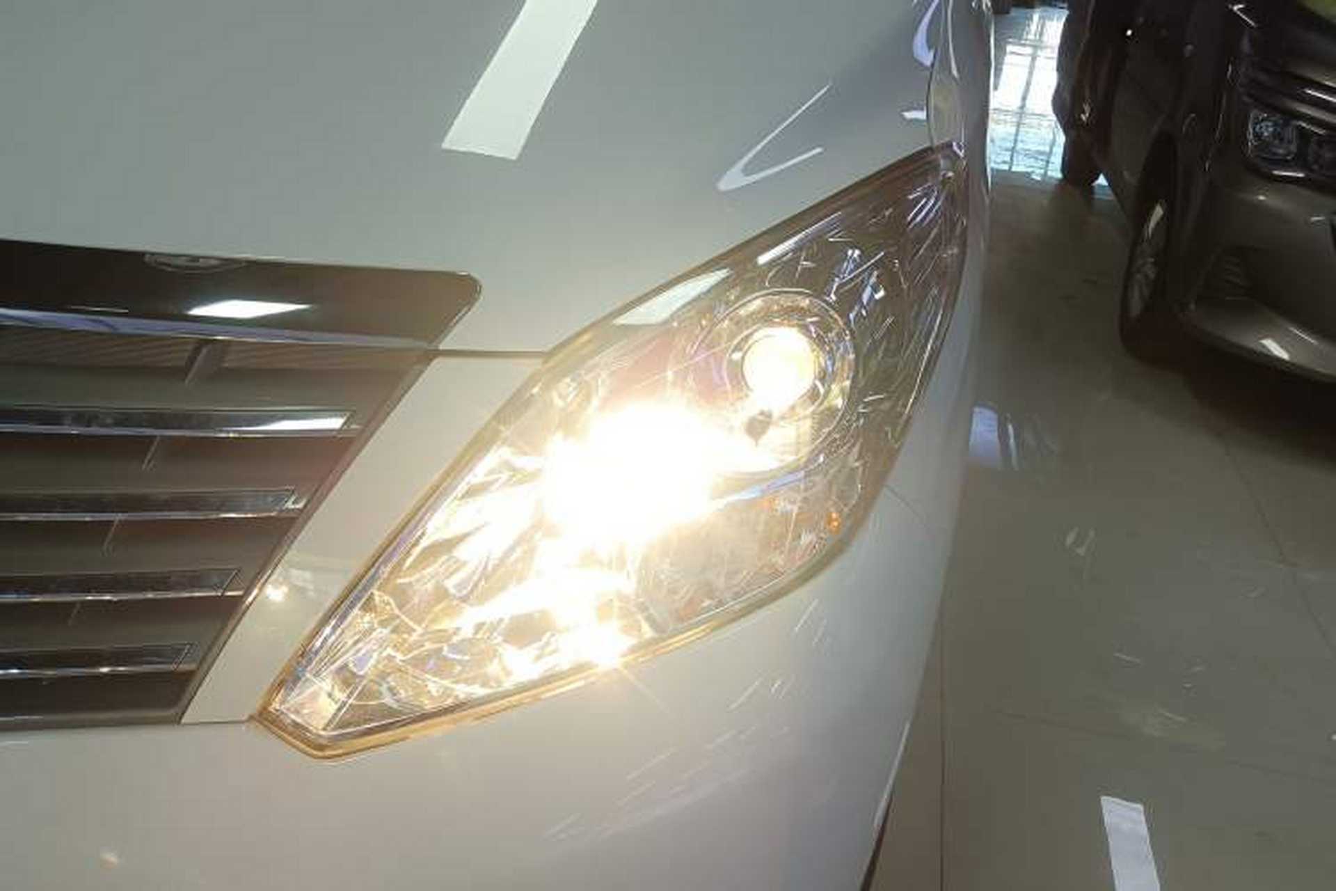 Used FORTHING Lingzhi PLUS 2021 2.0L Manual Luxury 9-Seater Left Front Headlight