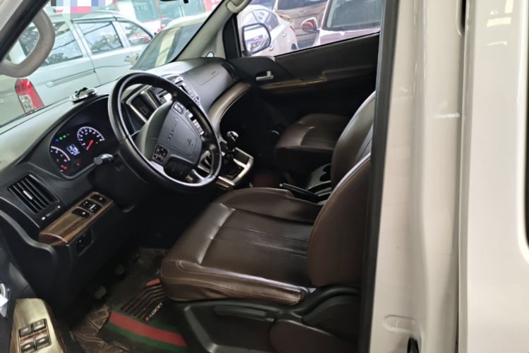 Used FORTHING Lingzhi PLUS 2021 Travel Edition 2.0L Manual Luxury 7-Seater Left Front Seat