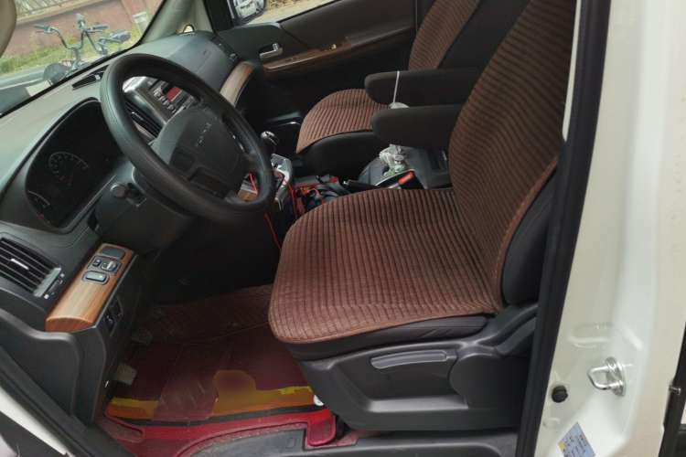 Used FORTHING Lingzhi PLUS 2021 2.0L Manual Comfort Model CNG 7-Seater Left Front Seat