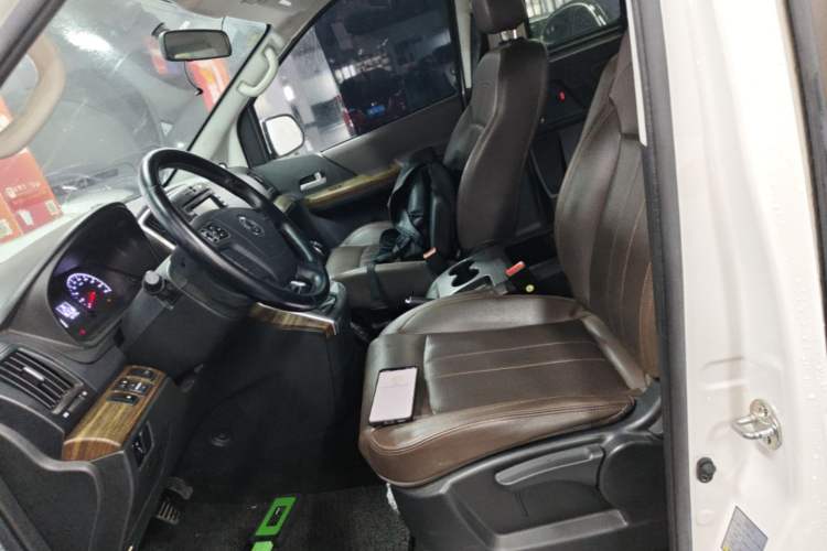 Used FORTHING Lingzhi PLUS 2021 2.0L Manual Luxury 7-Seater Left Front Seat