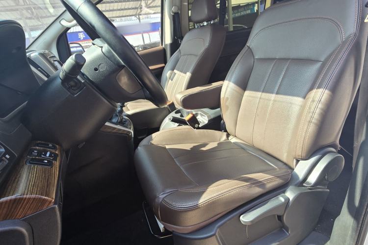 Used FORTHING Lingzhi PLUS 2021 2.0L Manual Luxury 9-Seater Left Front Seat