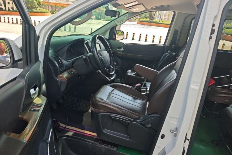 Used FORTHING Lingzhi PLUS 2021 Travel Edition 2.0L Manual Luxury 7-Seater Left Front Seat