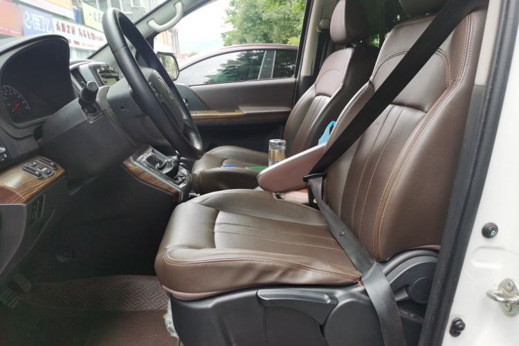 Used FORTHING Lingzhi PLUS 2021 2.0L Manual Luxury 9-Seater Left Front Seat