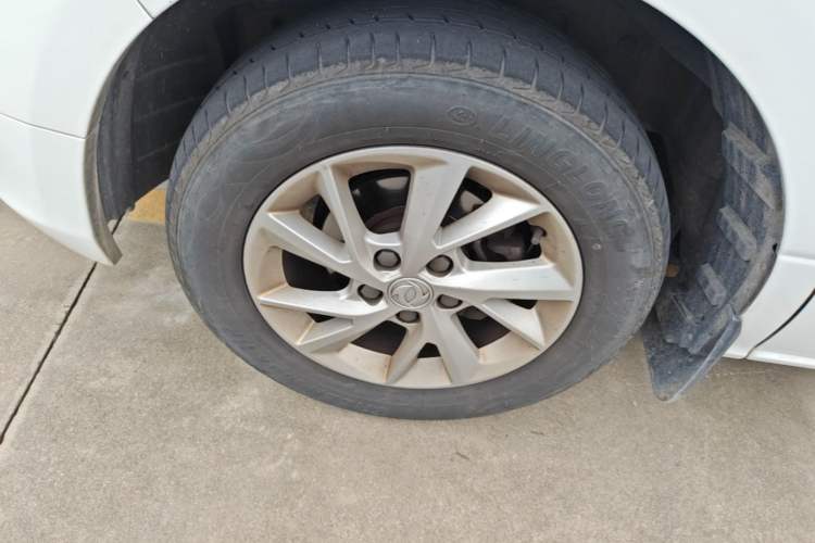 Used FORTHING Lingzhi PLUS 2021 2.0L Manual Luxury 7-Seater Left Front Wheel Hub