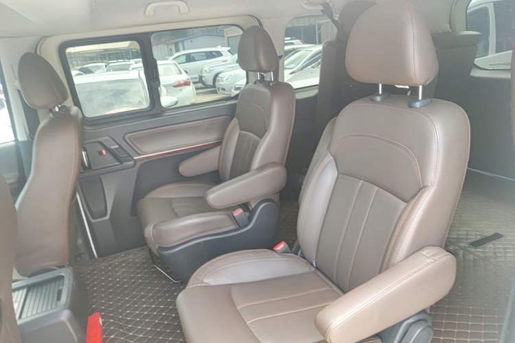 Used FORTHING Lingzhi PLUS 2021 2.0L Manual Luxury 7-Seater Left Rear Seat
