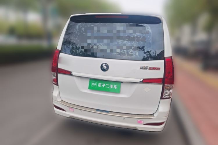 Used FORTHING Lingzhi PLUS 2021 2.0L Manual Standard Version CNG-Powered 9-Seater Rear