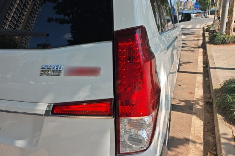 Used FORTHING Lingzhi PLUS 2021 Travel Edition 2.0L Manual Luxury 7-Seater Right Rear Taillight