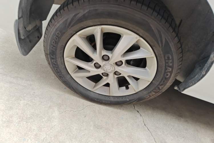 Used FORTHING Lingzhi PLUS 2021 2.0L Manual Luxury 7-Seater Right Rear Wheel Hub