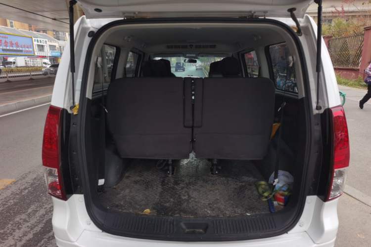 Used FORTHING Lingzhi PLUS 2021 2.0L Manual Comfort Model CNG 7-Seater Trunk