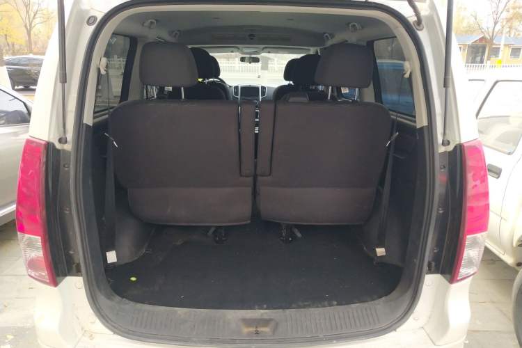 Used FORTHING Lingzhi PLUS 2021 2.0L Manual Comfort Version 7 Seats Trunk