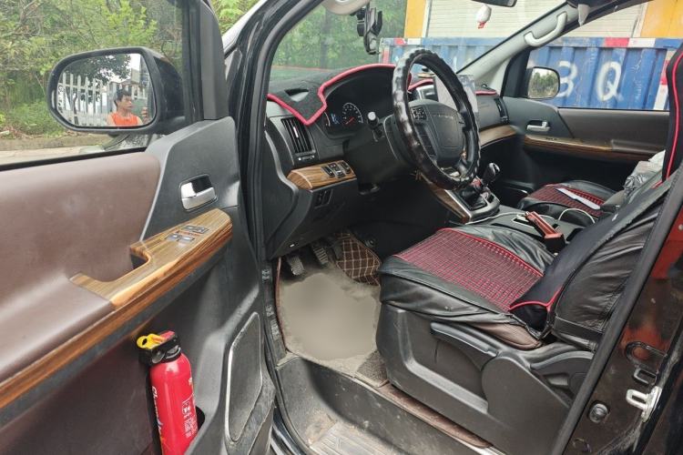Used FORTHING Lingzhi PLUS 2022 Travel Edition 2.0L Manual Luxury Version 7 Seats Driver Seat