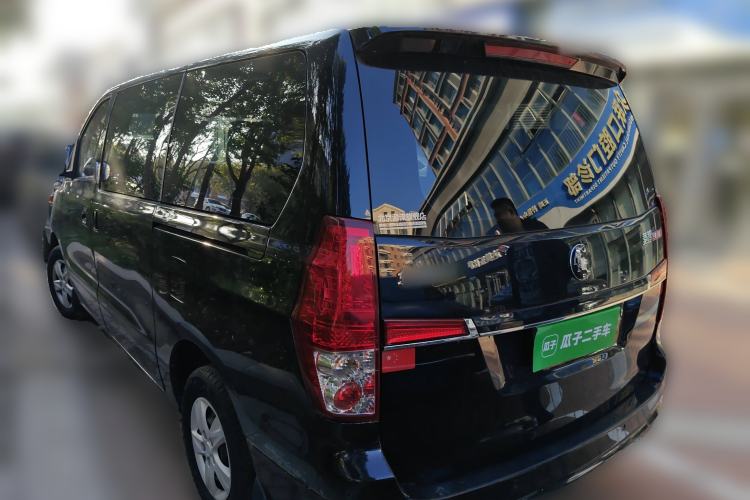 Used FORTHING Lingzhi PLUS 2022 Travel Edition 2.0L Manual Comfort Version 7 Seats Exterior 3