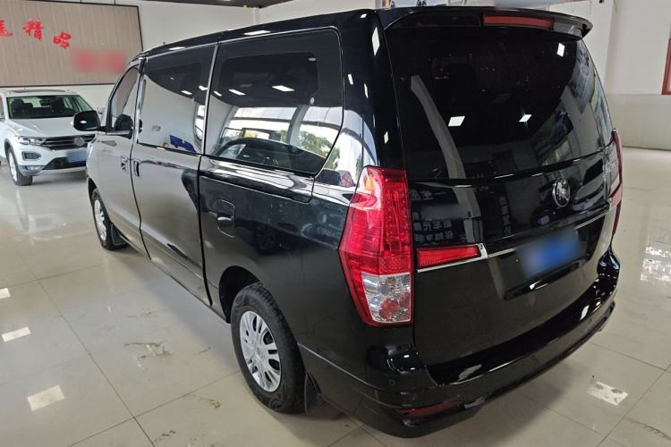 Used FORTHING Lingzhi PLUS 2022 Travel Edition 2.0L Manual Comfort Version 7 Seats Exterior 3