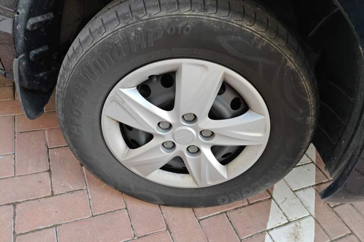 Used FORTHING Lingzhi PLUS 2022 Travel Edition 2.0L Manual Comfort Version 7 Seats Exterior 7