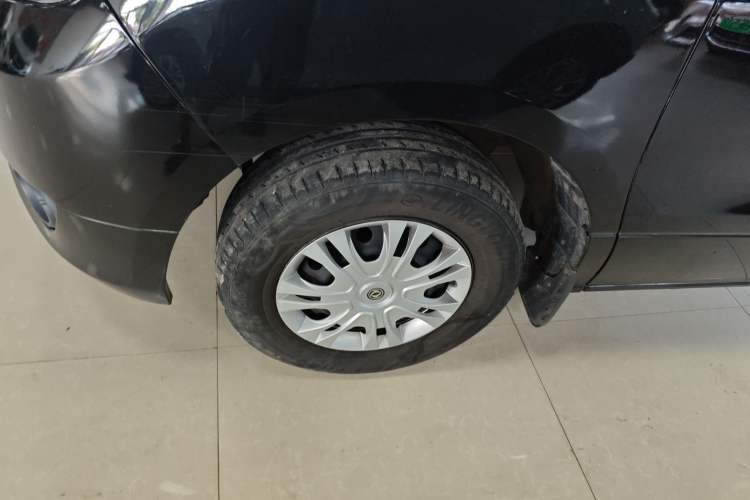 Used FORTHING Lingzhi PLUS 2022 Travel Edition 2.0L Manual Comfort Version 7 Seats Exterior 7