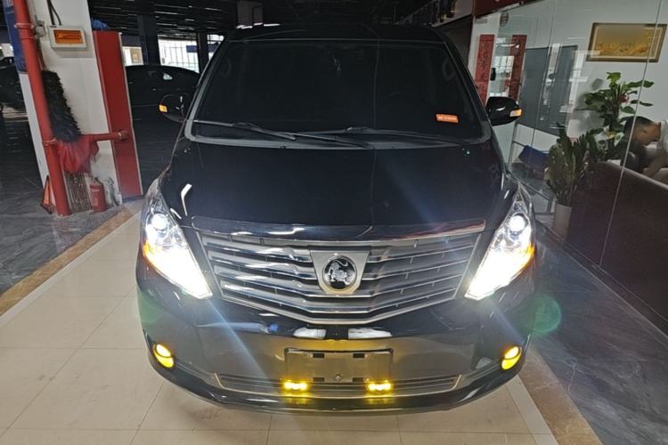 Used FORTHING Lingzhi PLUS 2022 Travel Edition 2.0L Manual Luxury Version 7 Seats Front