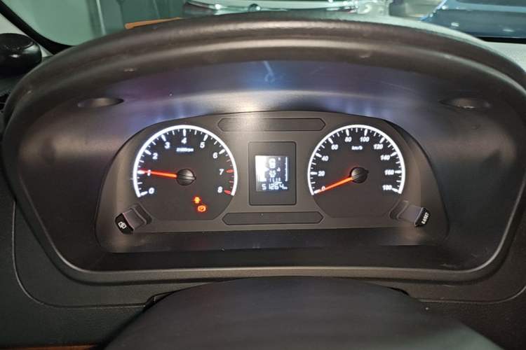 Used FORTHING Lingzhi PLUS 2022 Travel Edition 2.0L Manual Luxury Version 7 Seats Instrument Cluster