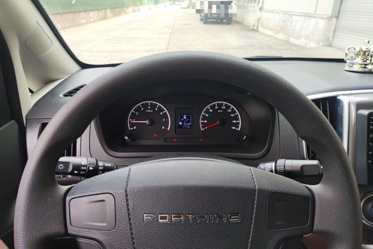 Used FORTHING Lingzhi PLUS 2022 Travel Edition 2.0L Manual Comfort Version 7 Seats Instrument Cluster