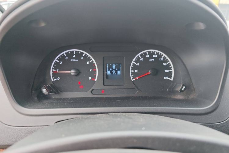 Used FORTHING Lingzhi PLUS 2022 Travel Edition 2.0L Manual Luxury Version 7 Seats Instrument Cluster