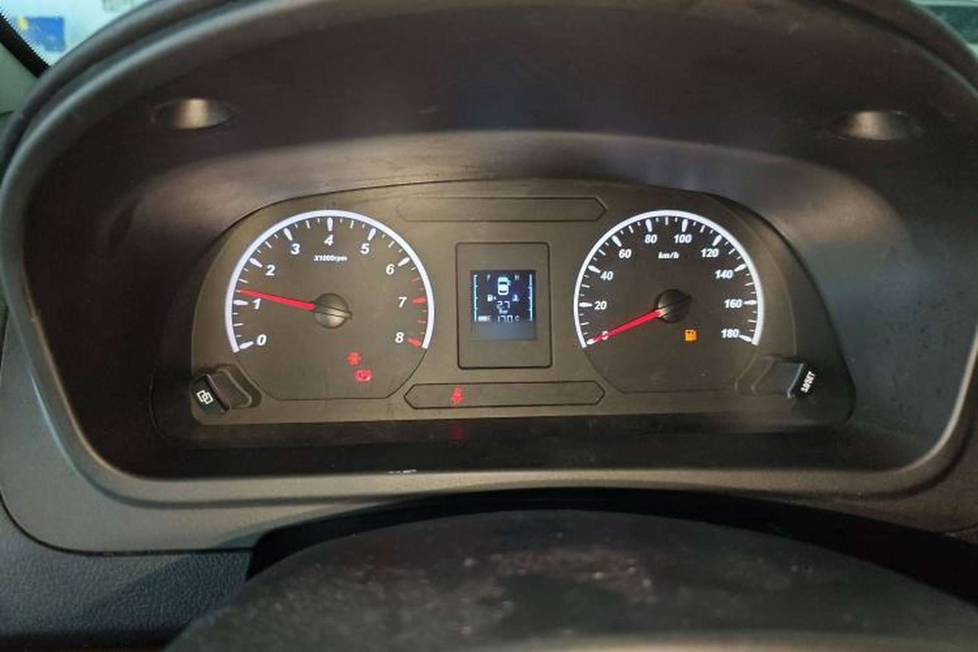 Used FORTHING Lingzhi PLUS 2022 Travel Edition 2.0L Manual Comfort Version 7 Seats Instrument Cluster