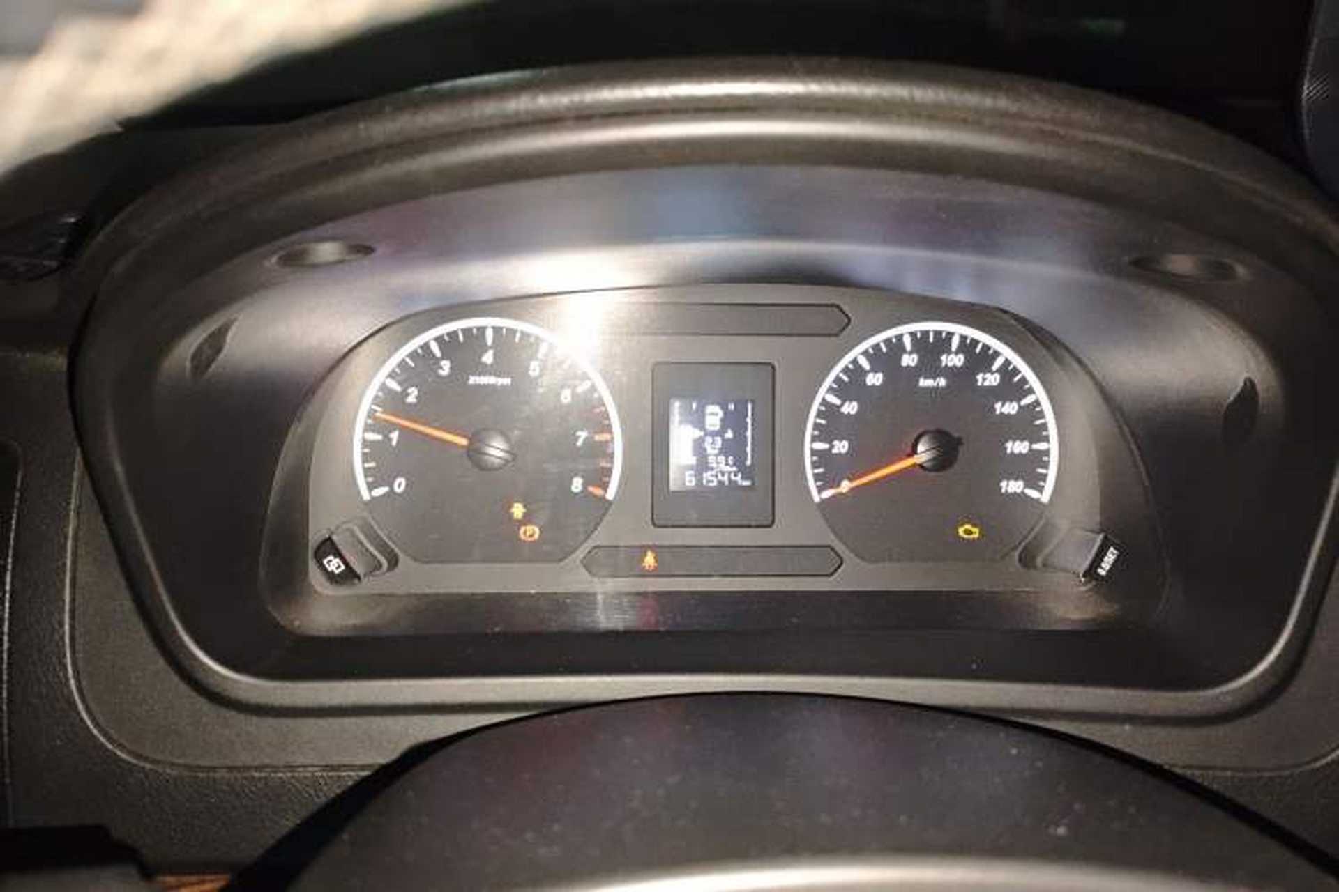 Used FORTHING Lingzhi PLUS 2022 Travel Edition 2.0L Manual Luxury Version 7 Seats Instrument Cluster