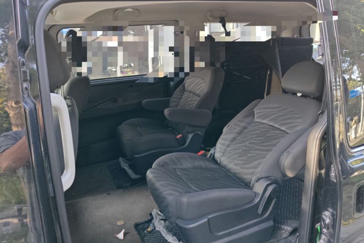 Used FORTHING Lingzhi PLUS 2022 Travel Edition 2.0L Manual Comfort Version 7 Seats Interior 4