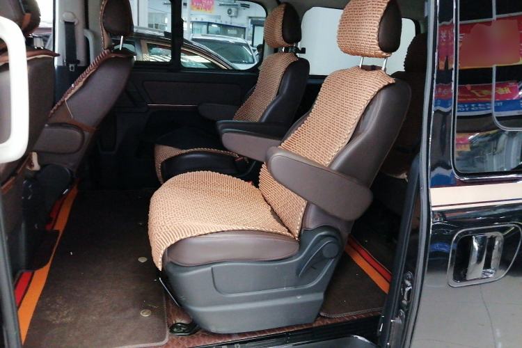 Used FORTHING Lingzhi PLUS 2022 Travel Edition 2.0L Manual Luxury Version 7 Seats Left Rear Seat
