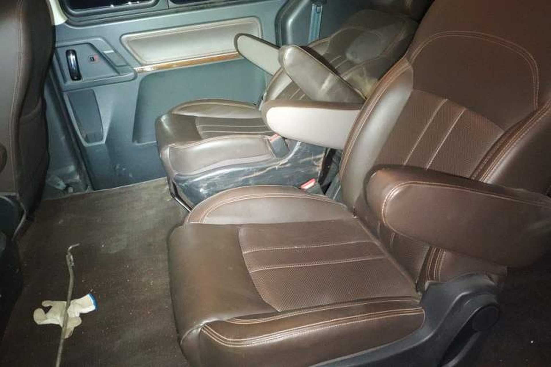 Used FORTHING Lingzhi PLUS 2022 Travel Edition 2.0L Manual Luxury Version 7 Seats Left Rear Seat