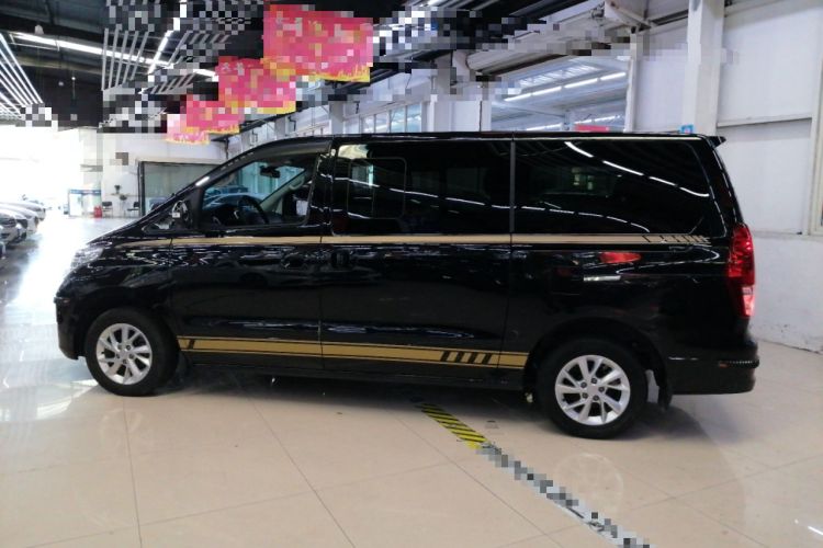 Used FORTHING Lingzhi PLUS 2022 Travel Edition 2.0L Manual Luxury Version 7 Seats Left Side
