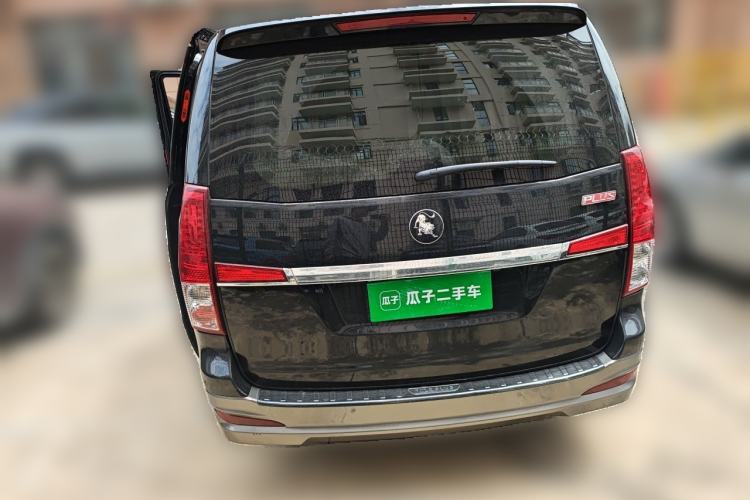 Used FORTHING Lingzhi PLUS 2022 Travel Edition 2.0L Manual Luxury Version 7 Seats Rear