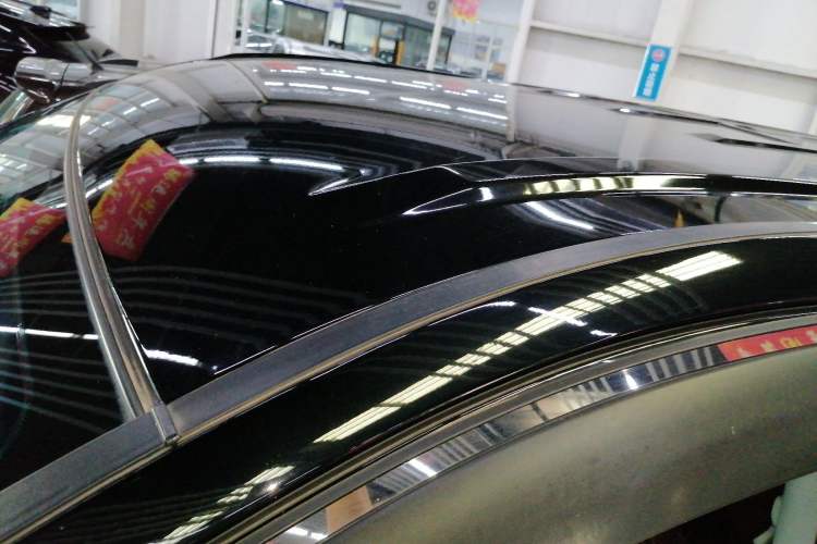 Used FORTHING Lingzhi PLUS 2022 Travel Edition 2.0L Manual Luxury Version 7 Seats Roof