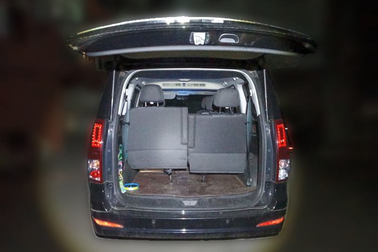 Used FORTHING Lingzhi PLUS 2022 Travel Edition 2.0L Manual Comfort Version 7 Seats Trunk