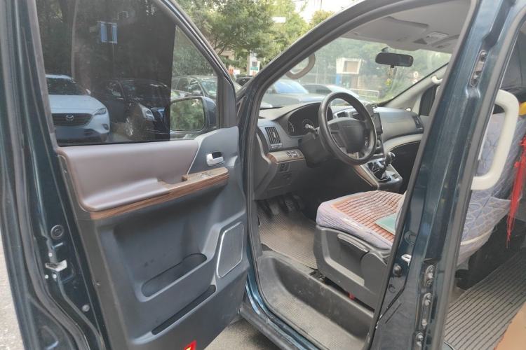 Used FORTHING Lingzhi PLUS 2022 Travel Edition 2.0L Manual Comfort Version 7 Seats Driver Seat