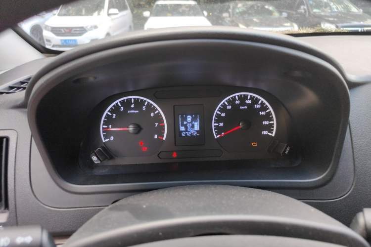 Used FORTHING Lingzhi PLUS 2022 Travel Edition 2.0L Manual Comfort Version 7 Seats Instrument Cluster