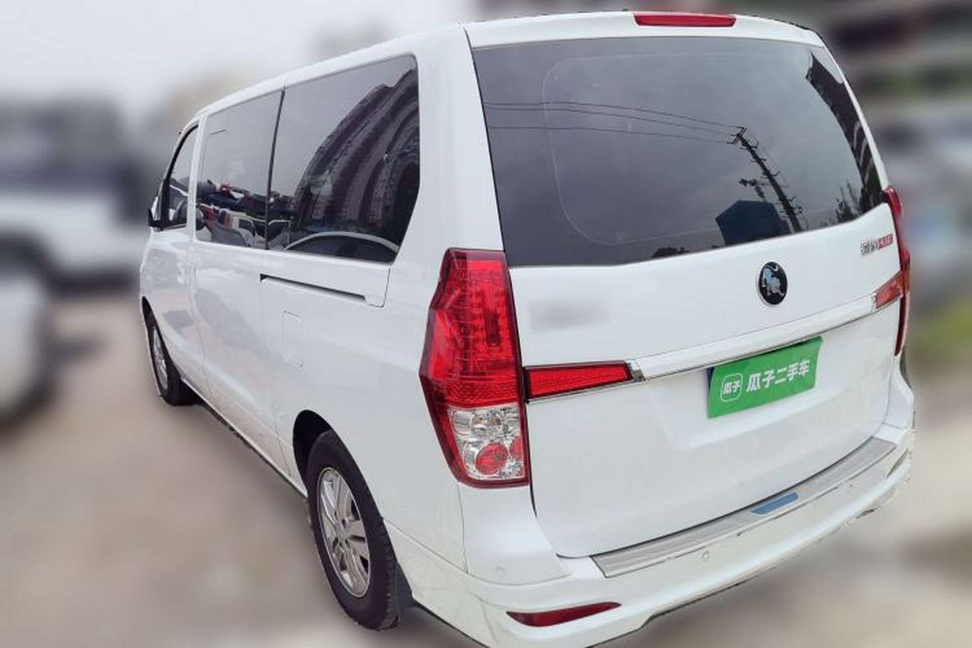 Used FORTHING Lingzhi PLUS 2023 2.0L Manual Comfort Version CNG 7-Seater Rear Left 45 Deg