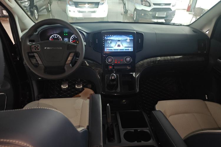 Used FORTHING Lingzhi PLUS 2024 1.5T Manual Luxury 7-Seater Center Console